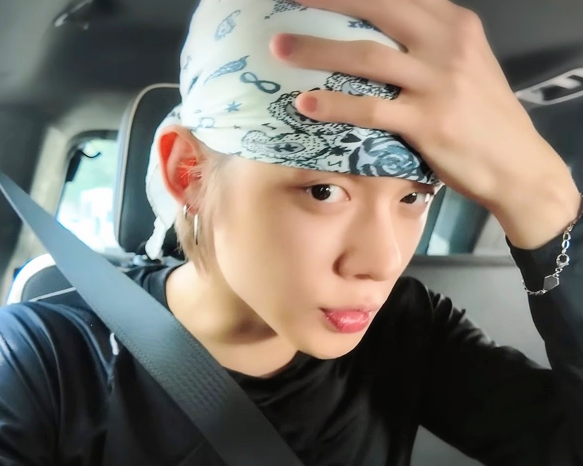 然竣 (TOMORROW X TOGETHER)的最新活动照片