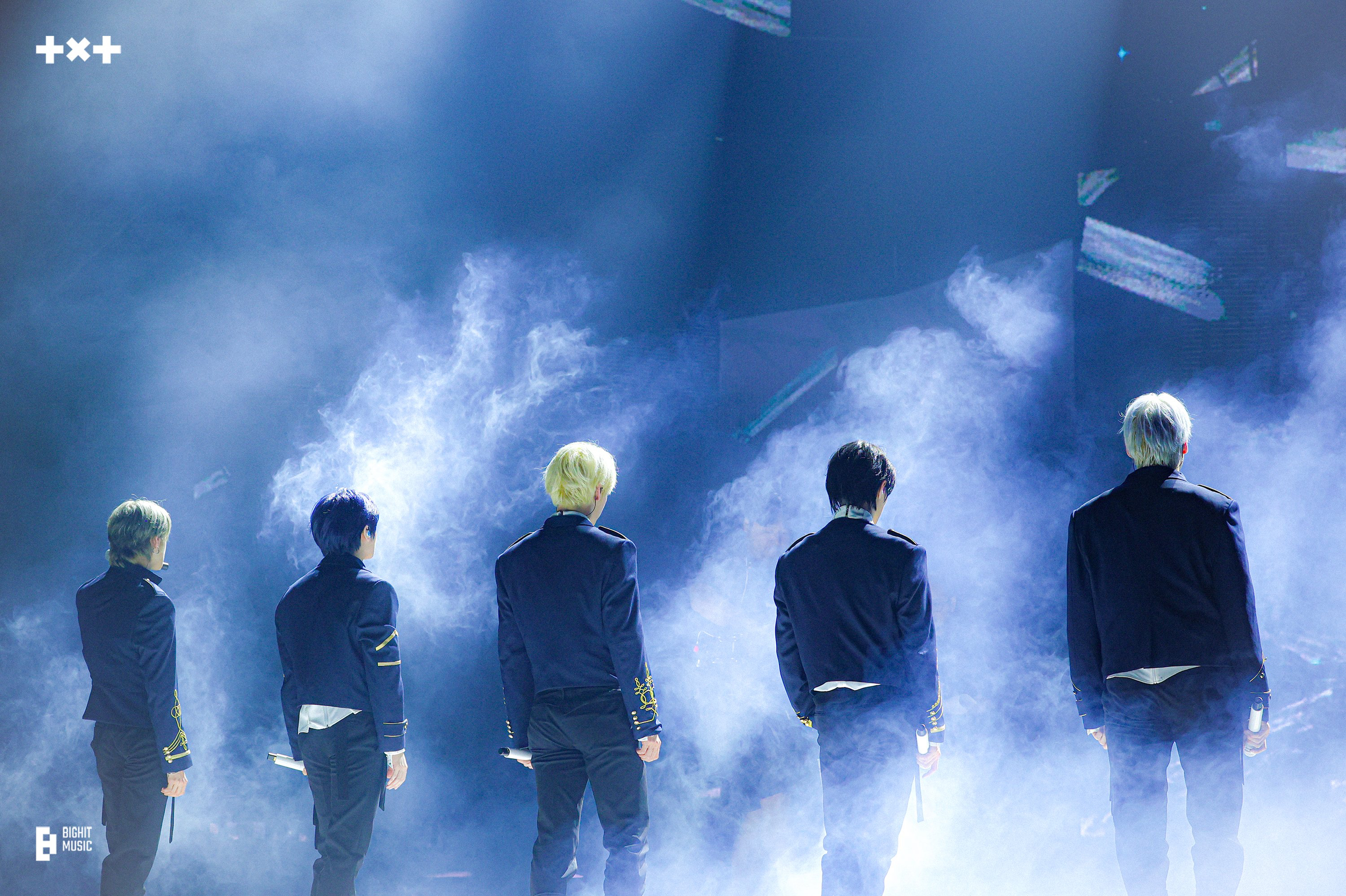 A moment captured by TOMORROW X TOGETHER's fan