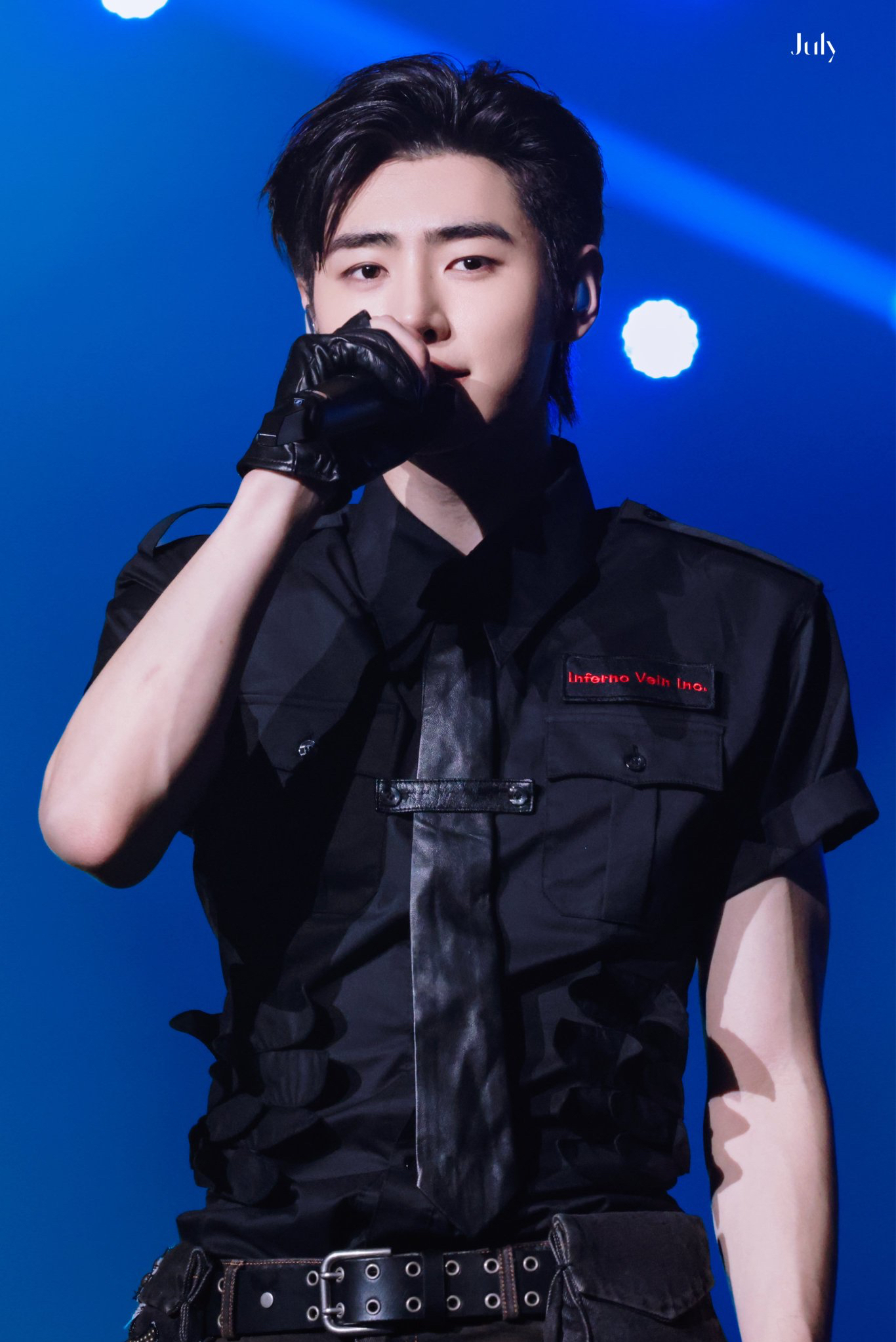 Latest photo of Sunghoon (ENHYPEN)