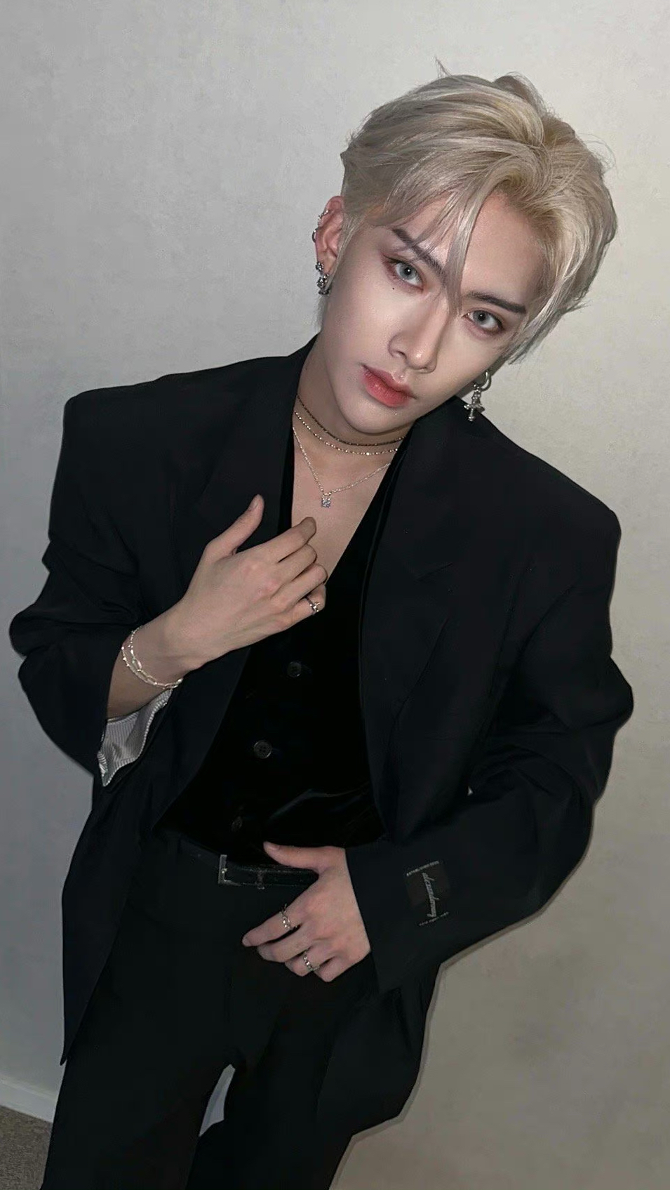 Latest photo of Ricky (ZEROBASEONE)