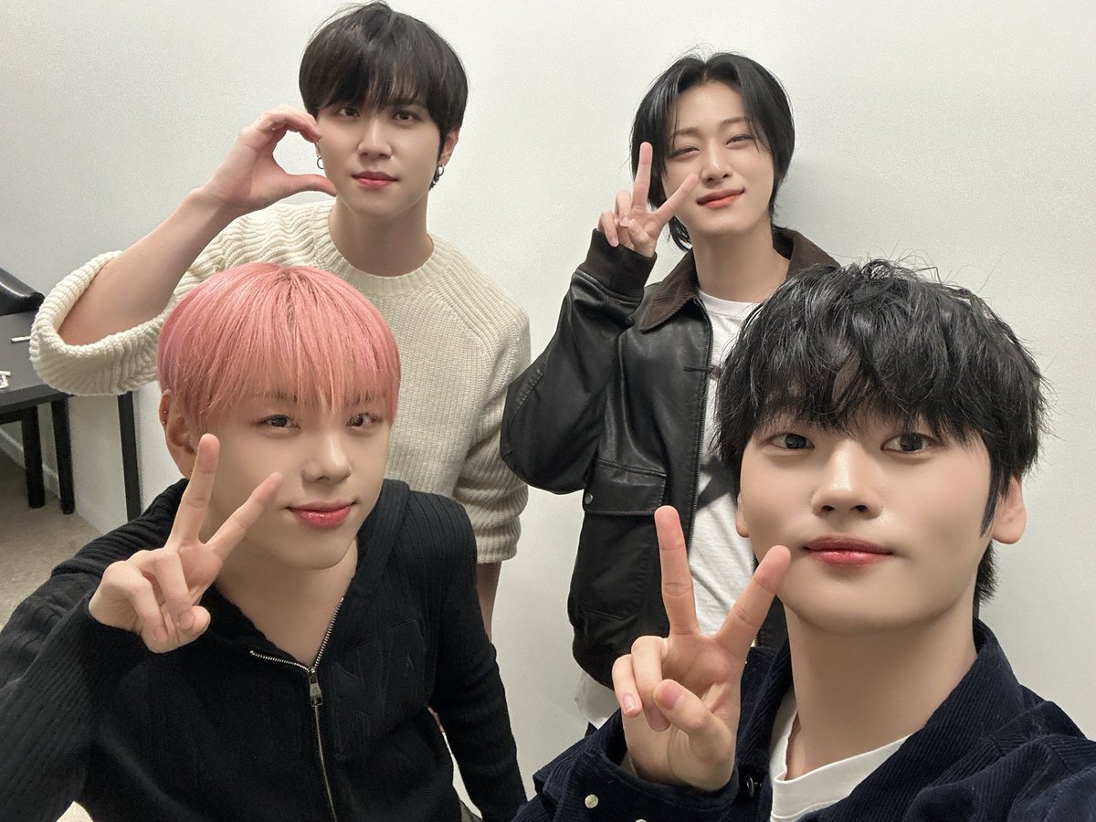 Foto aktivitas terbaru WEi