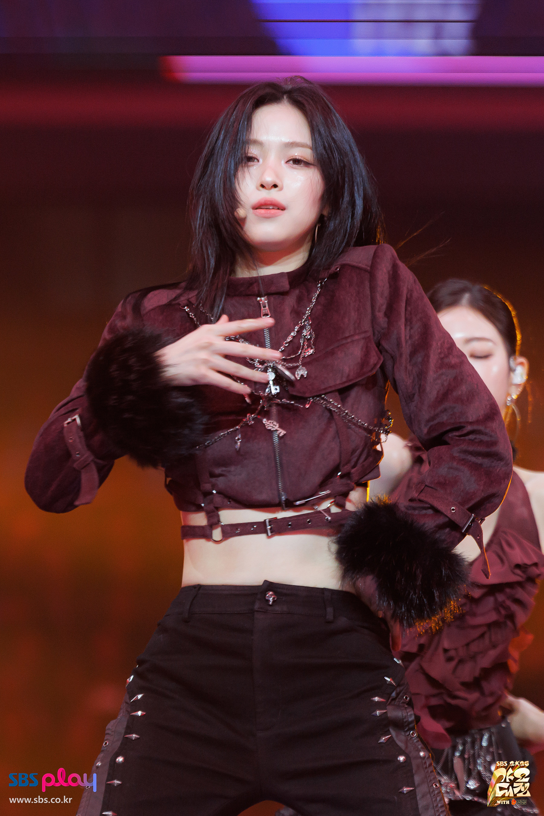 Behind-the-scenes cut of Ryujin (ITZY)