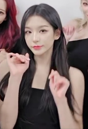 Latest photo of SECRET NUMBER