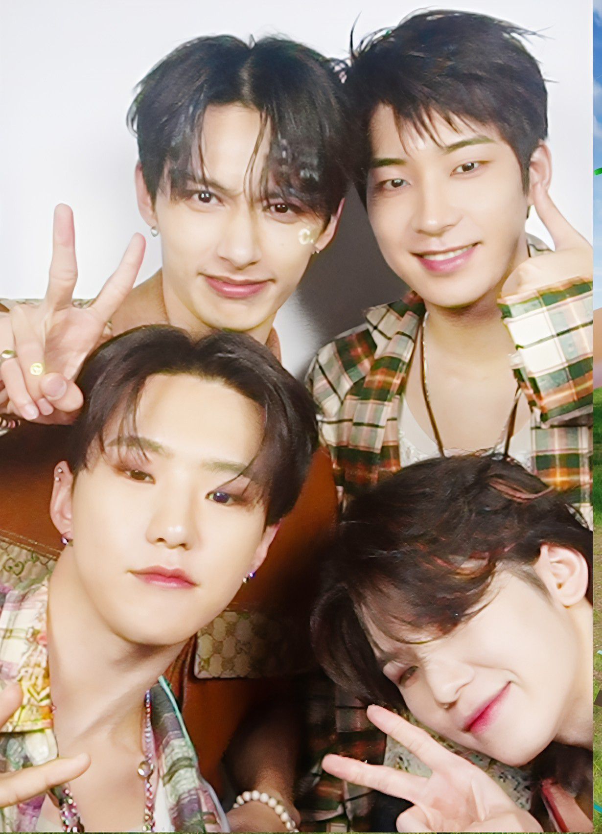 Latest photo of Woozi (SEVENTEEN)