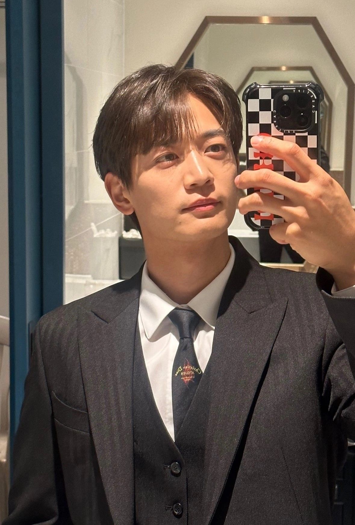 A moment captured by Minho (SHINee)'s fan