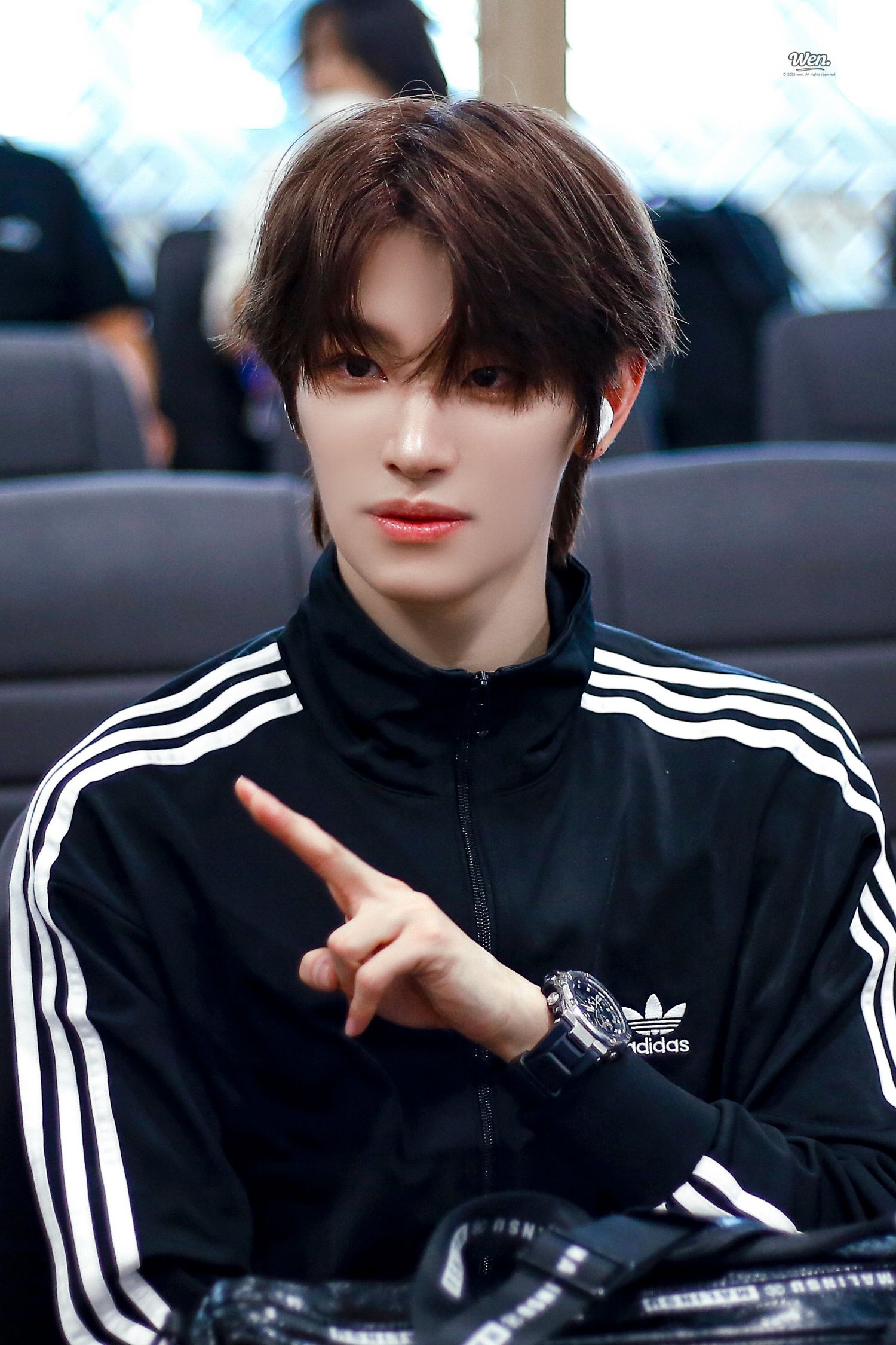 A moment captured by Chen Kaiwen's fan