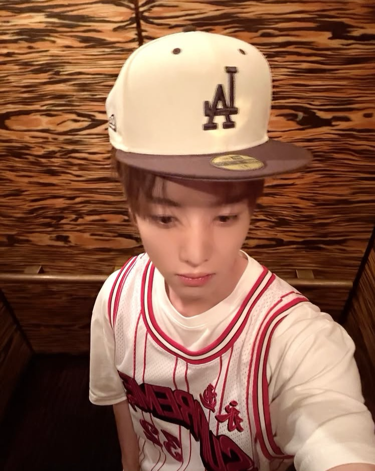 Behind-the-scenes cut of Yujun (Xikers)