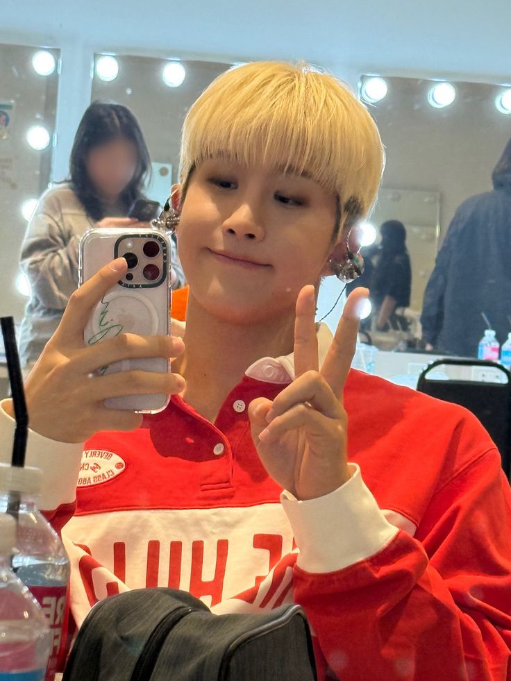 A moment captured by Jinjin (ASTRO)'s fan