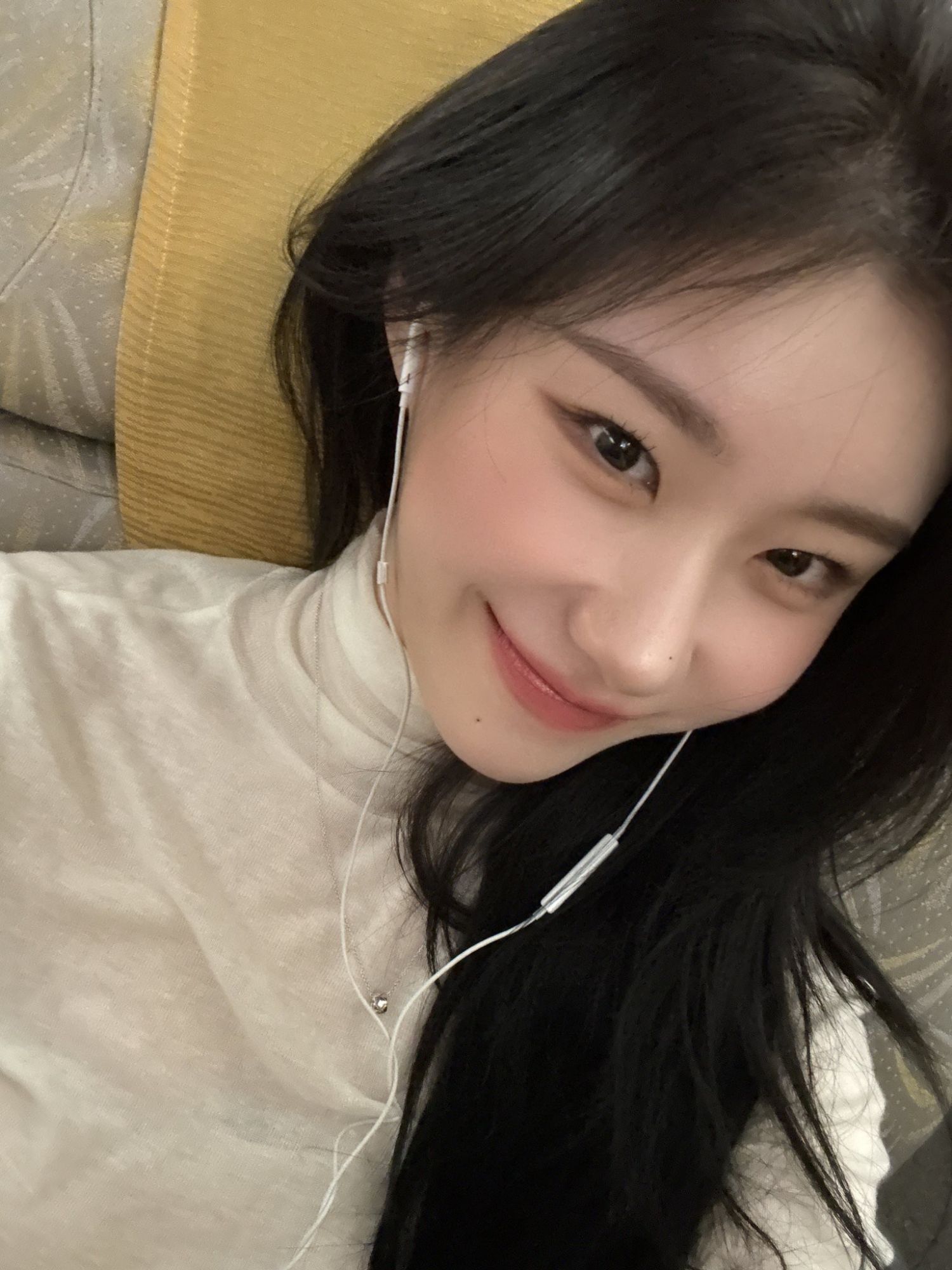 최애돌 커뮤니티 인기 폭발 포스트