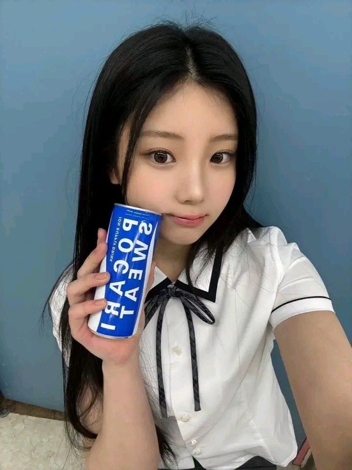 Recent activity shot of Wonhee (ILLIT)