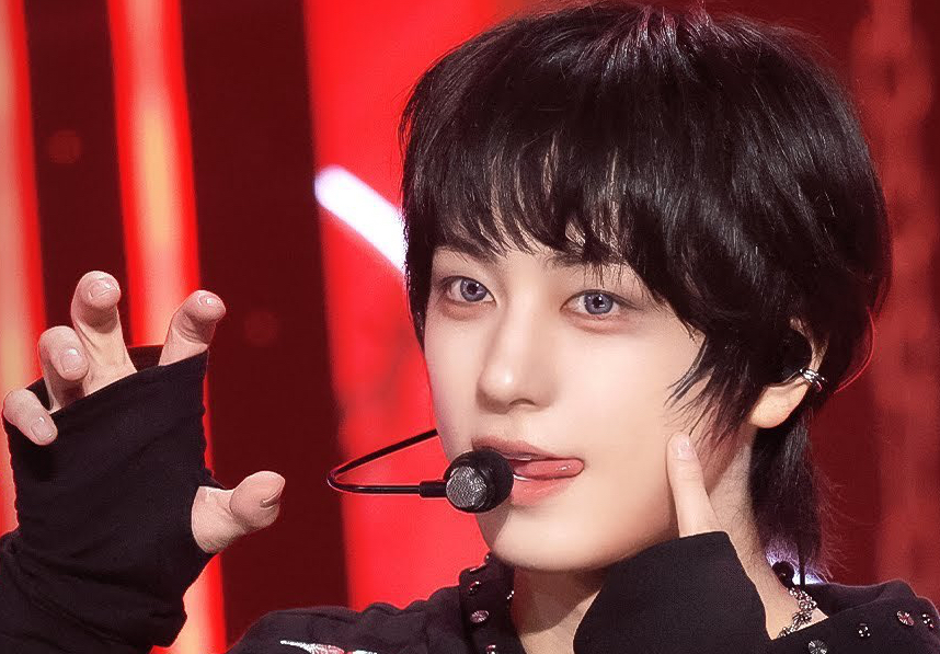 Foto aktivitas terbaru Taki (&TEAM)