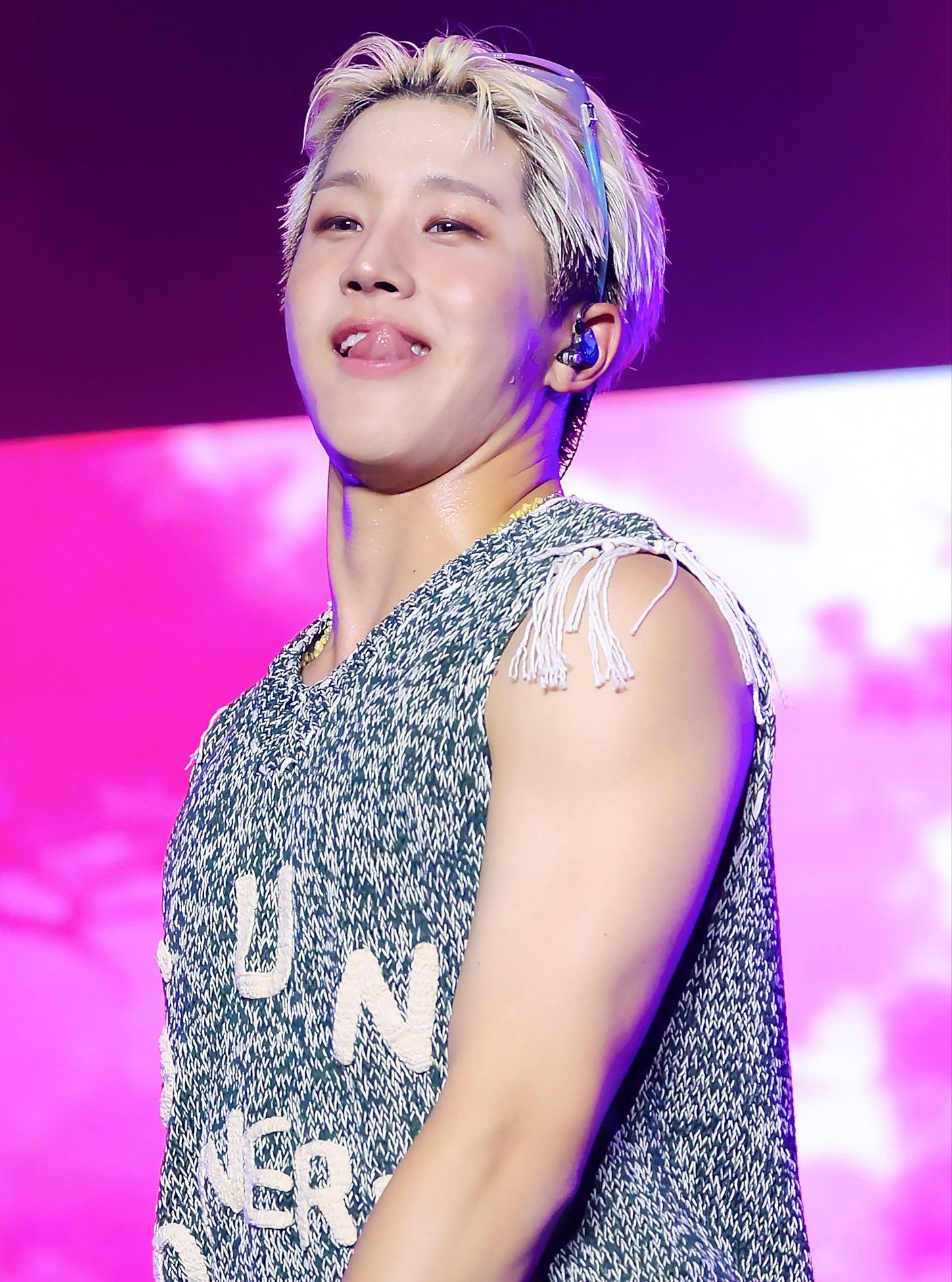 Latest photo of Jinjin (ASTRO)