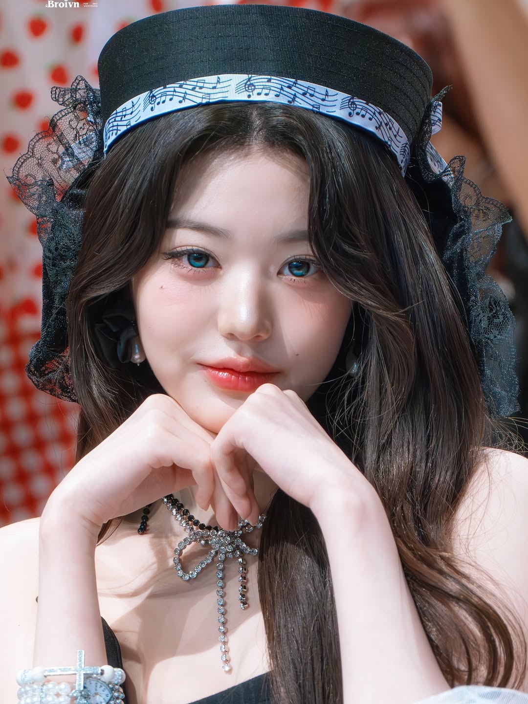 Latest photo of Jang Wonyoung (IVE)