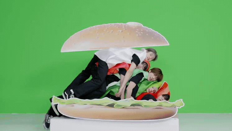 Latest photo of Beomgyu (TOMORROW X TOGETHER)