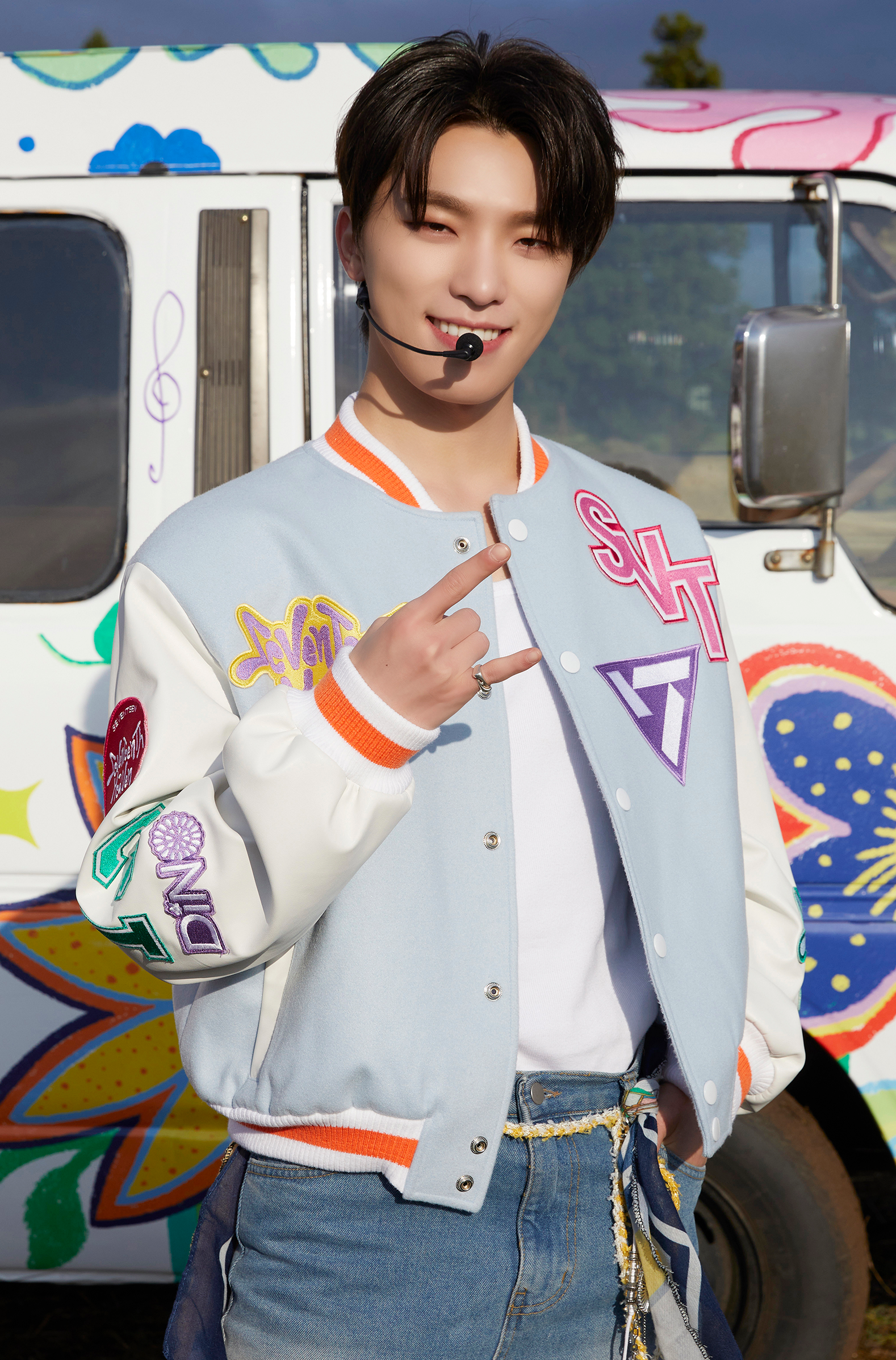 A moment captured by Dino (SEVENTEEN)'s fan