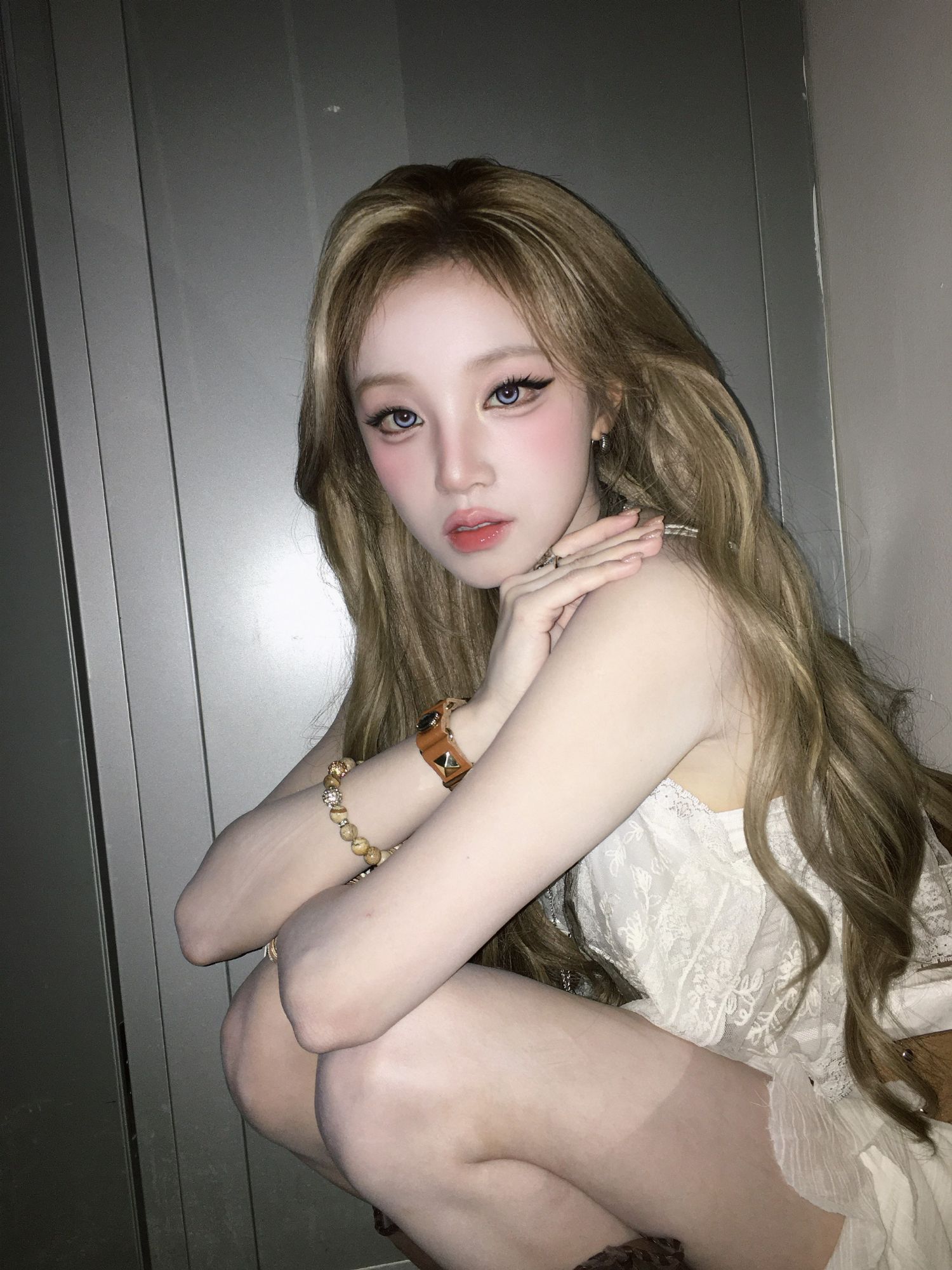A moment captured by Yuqi (i-dle)'s fan
