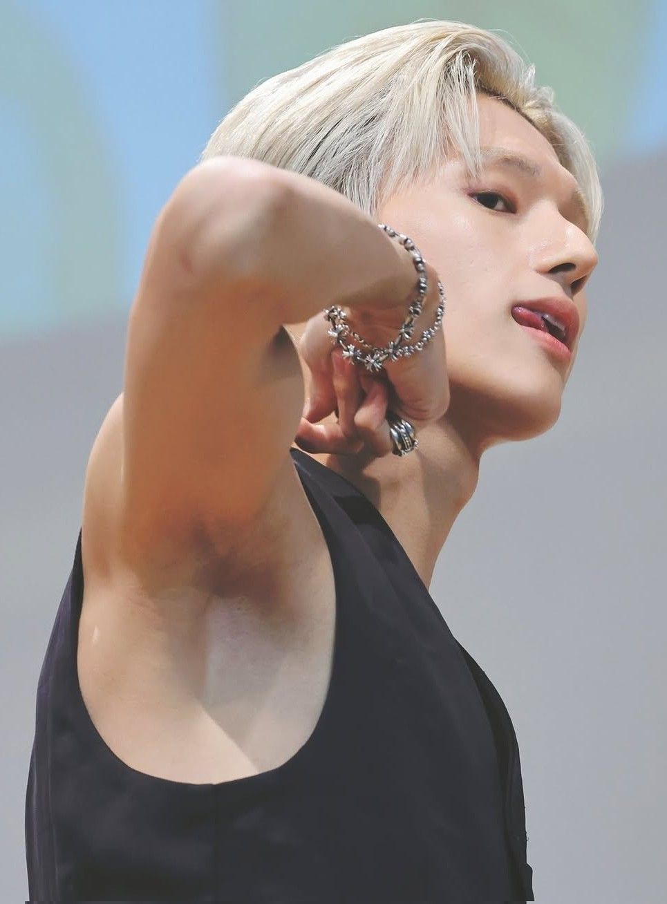Foto terbaru Wooyoung (ATEEZ)
