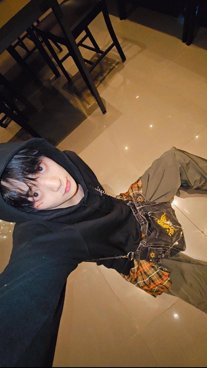 Recent activity shot of Hong Sungmin (FANTASY BOYS)