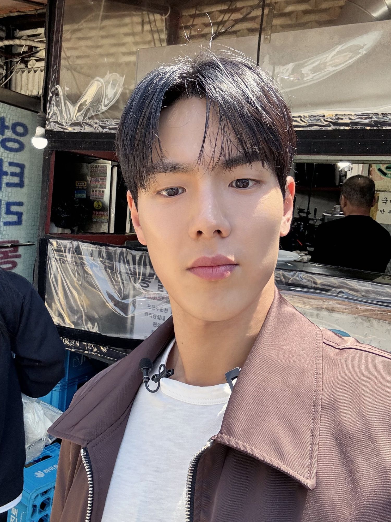 Behind-the-scenes cut of Shownu (MONSTA X)