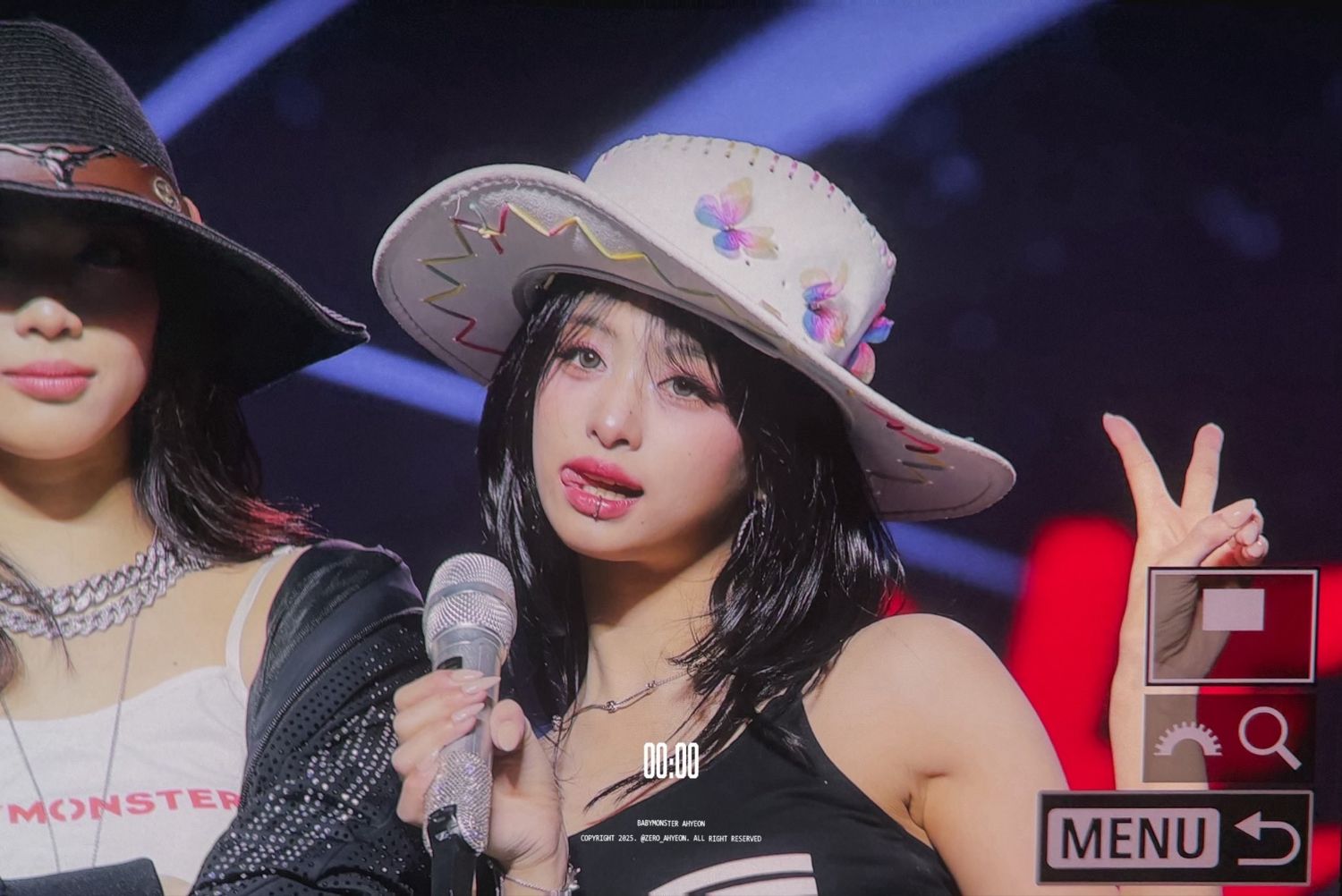 Foto aktivitas terbaru Ahyeon (BABYMONSTER)