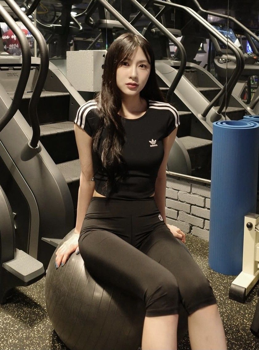 Recent activity shot of Oh Hayoung (Apink)