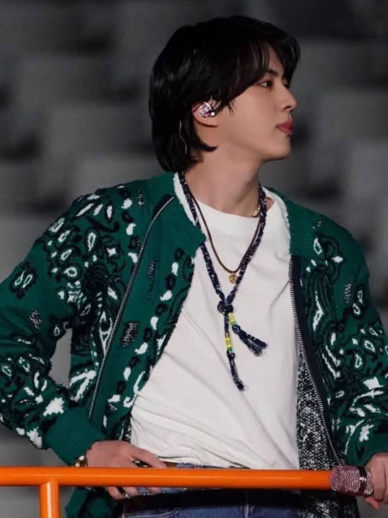 Behind-the-scenes cut of Jin (BTS)