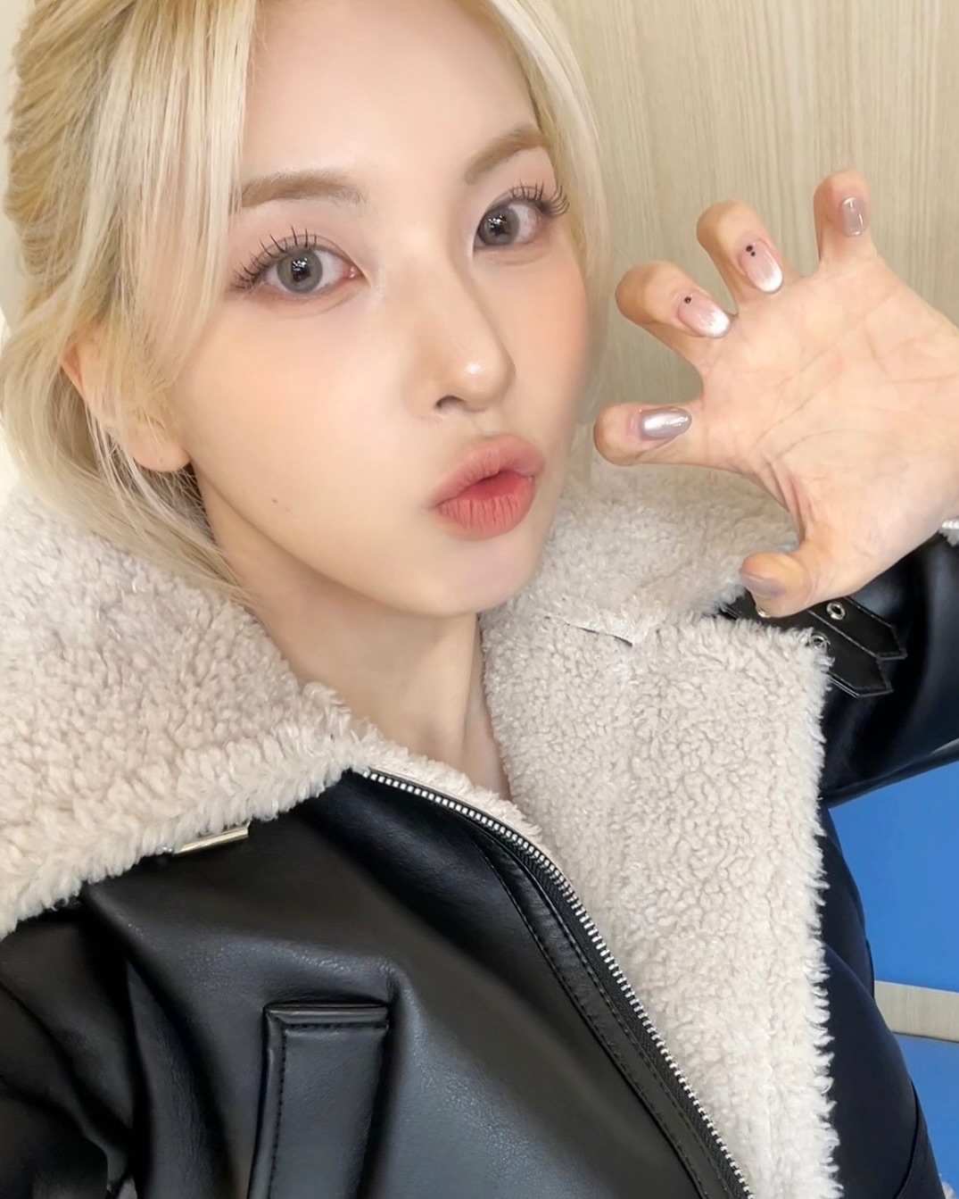 Behind-the-scenes cut of NMIXX