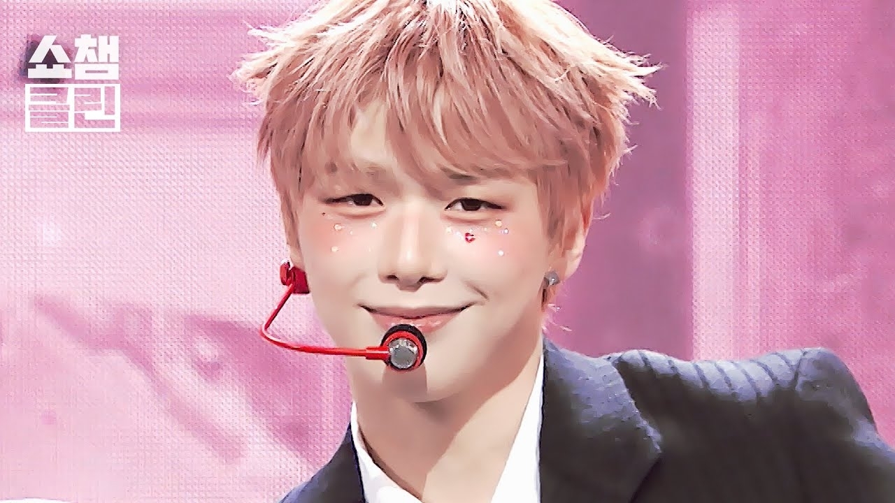 A moment captured by Kang Daniel's fan