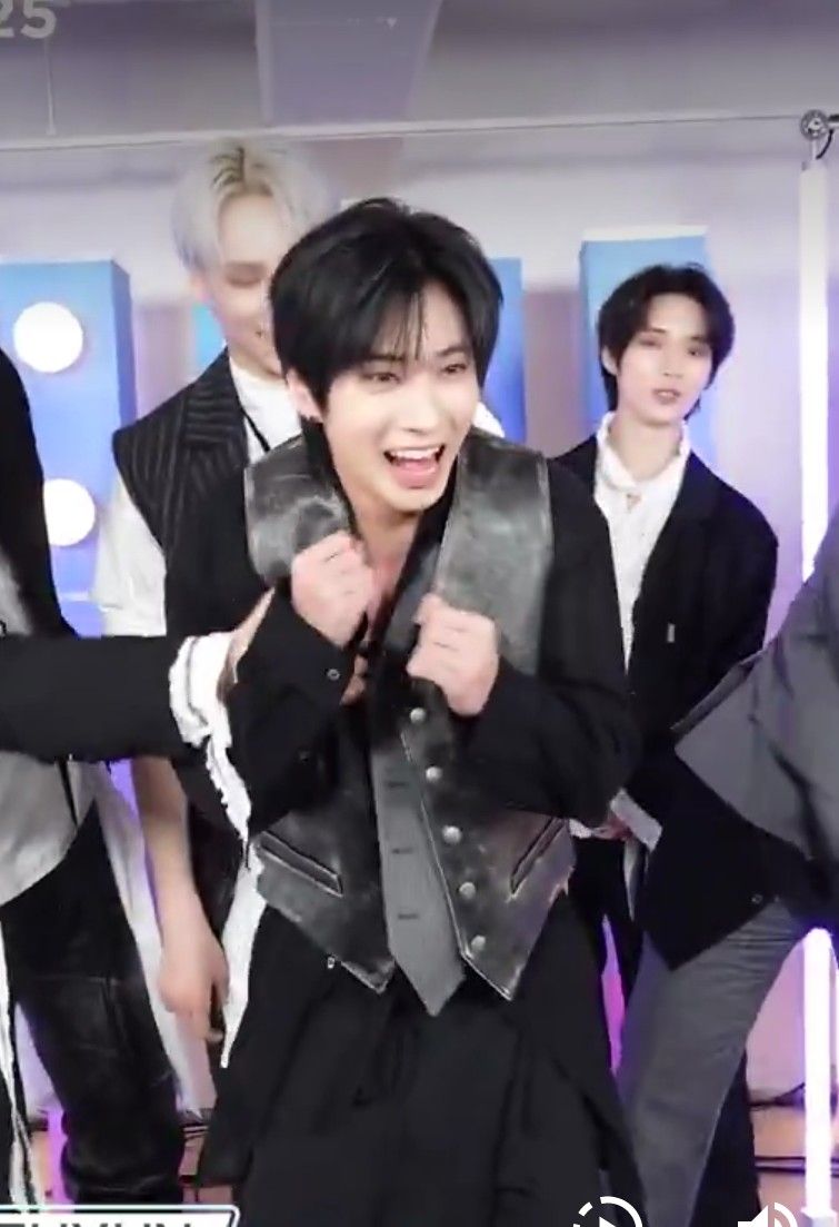 태현 (투모로우바이투게더)의 비하인드 컷