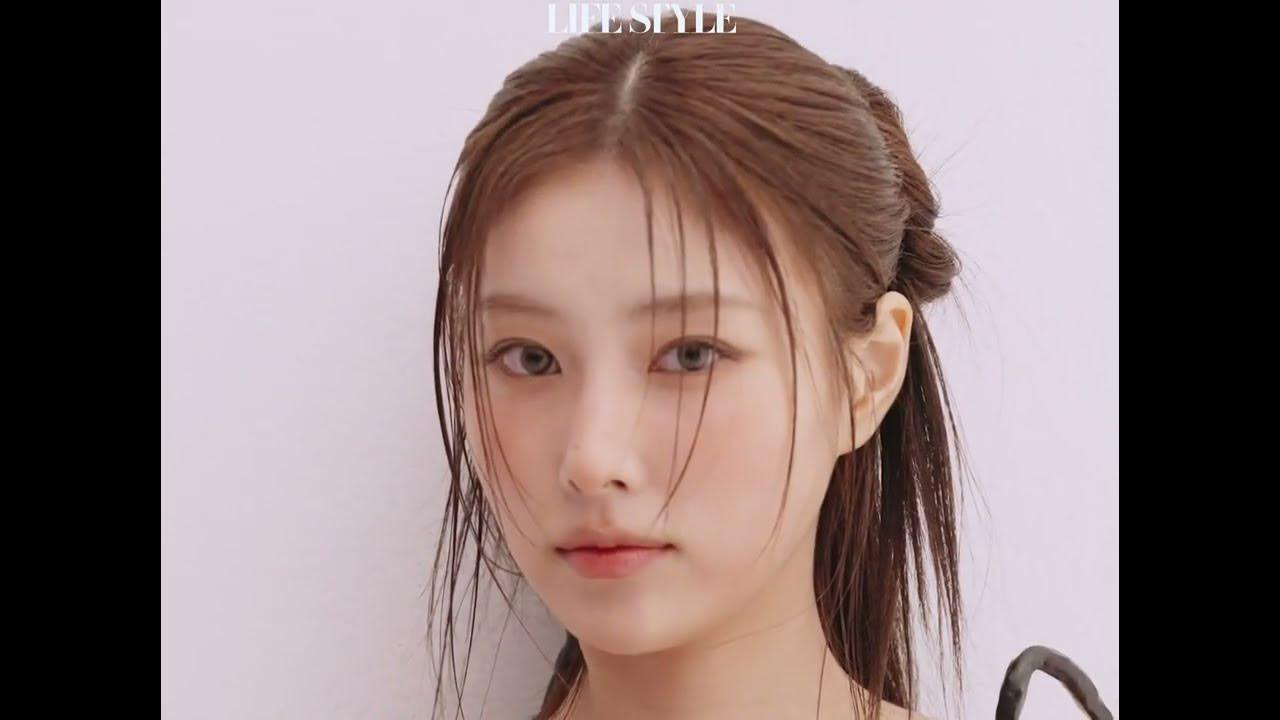 A moment captured by Kang Hyewon's fan