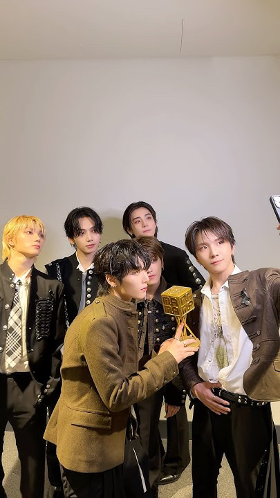 Behind-the-scenes cut of Taesan (BOYNEXTDOOR)