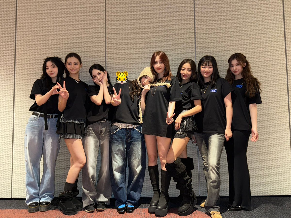 Momen yang diabadikan oleh penggemar TWICE