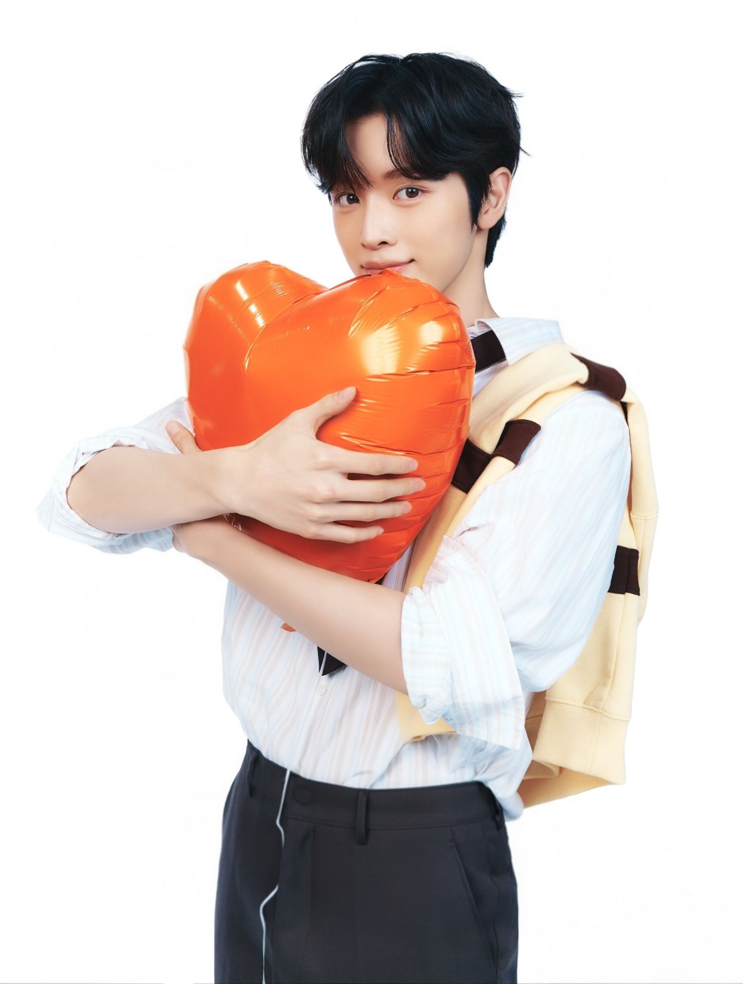 Recent activity shot of Sungchan (RIIZE)