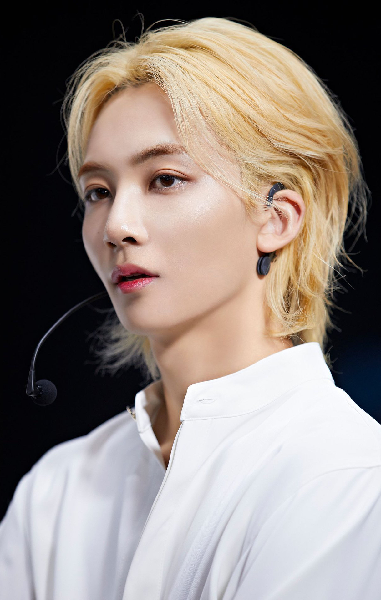 Latest photo of Jeonghan (SEVENTEEN)