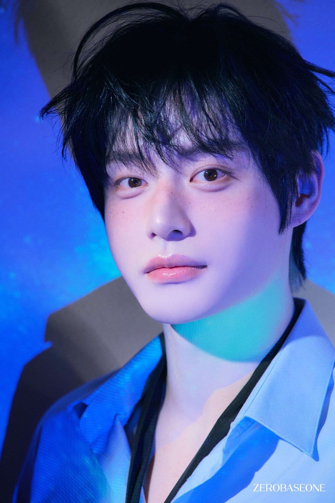 金地雄 (ZEROBASEONE)的幕后花絮