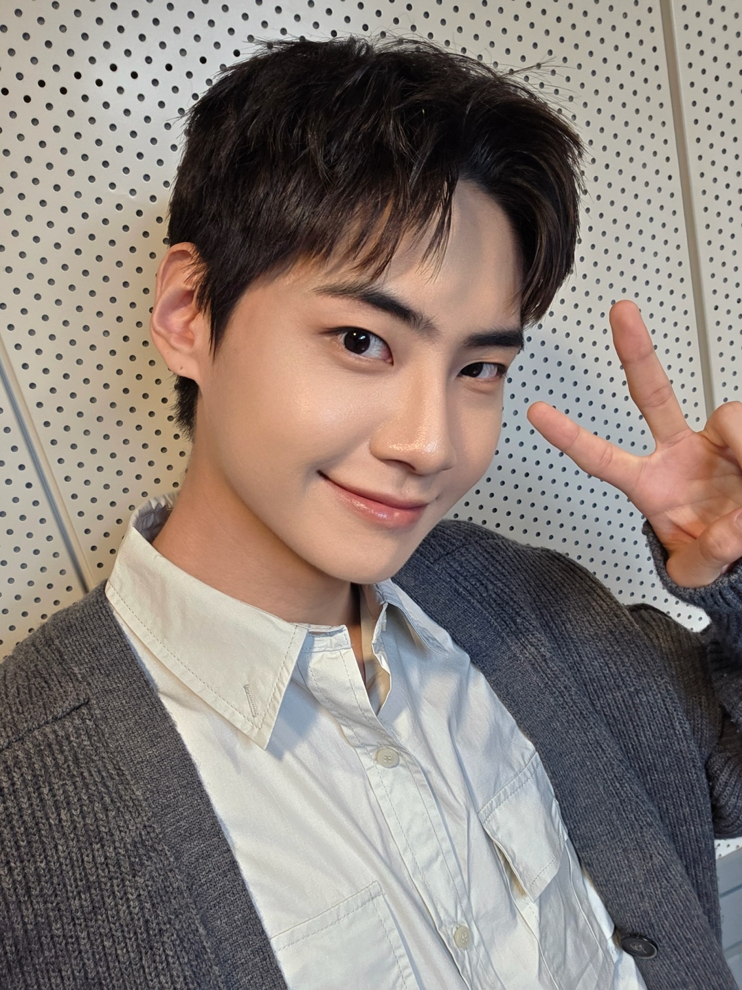 Behind-the-scenes cut of Lee Jinhyuk