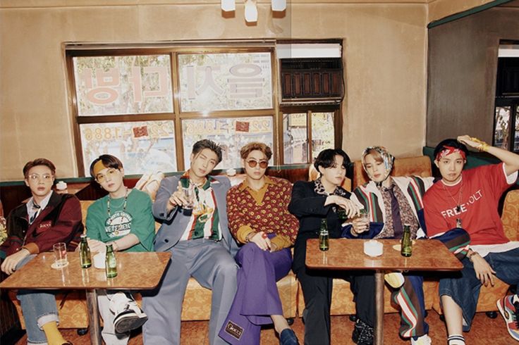 Behind-the-scenes cut of BTS
