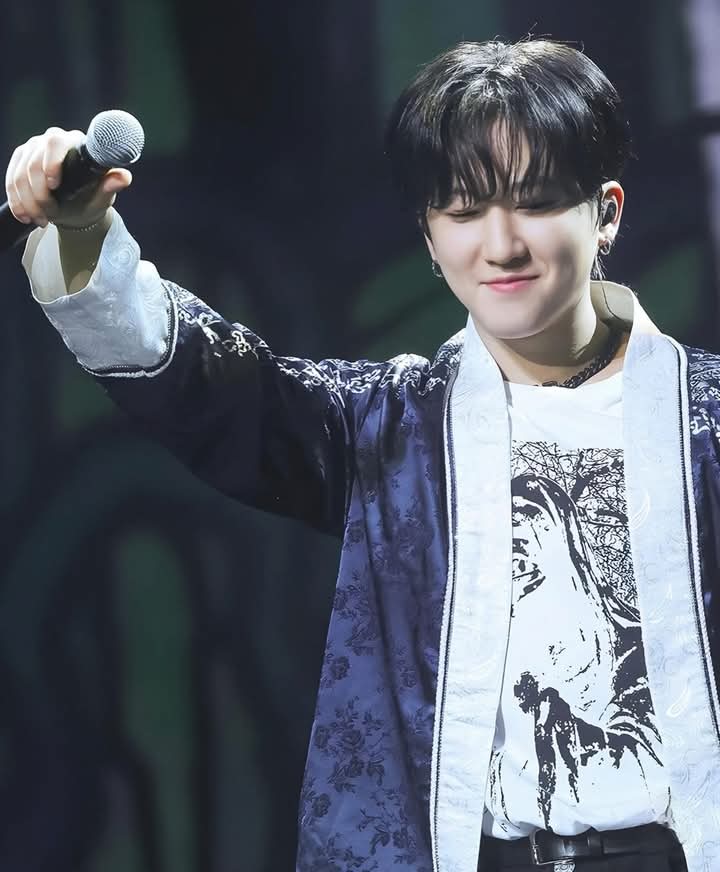 Foto aktivitas terbaru Changbin (Stray Kids)
