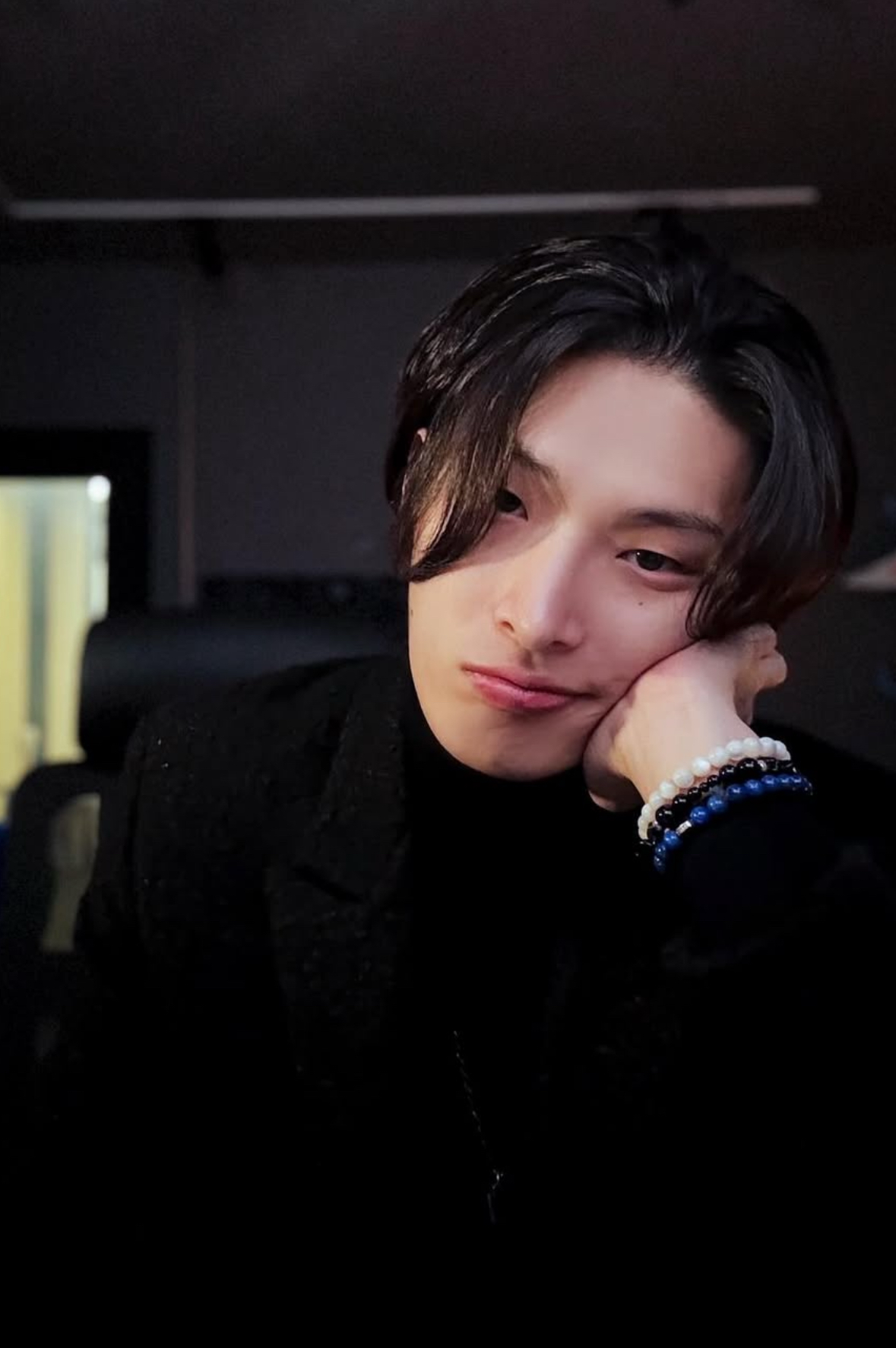Behind-the-scenes cut of Mingi (ATEEZ)
