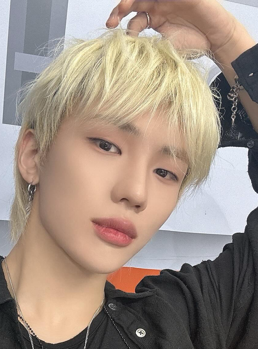 A moment captured by Junhyeok (TNX)'s fan