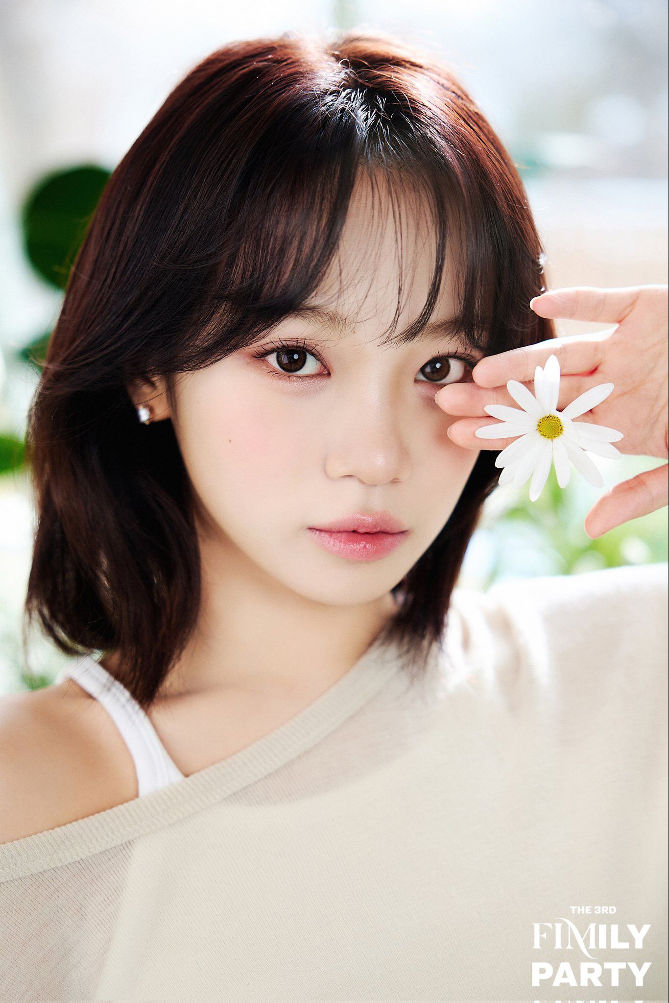 Behind-the-scenes cut of Kim Chaewon (LE SSERAFIM)