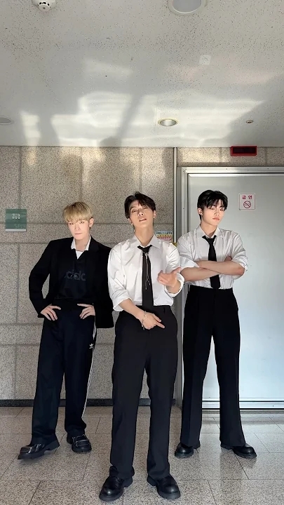 Recent activity shot of Park Gunwook (ZEROBASEONE)