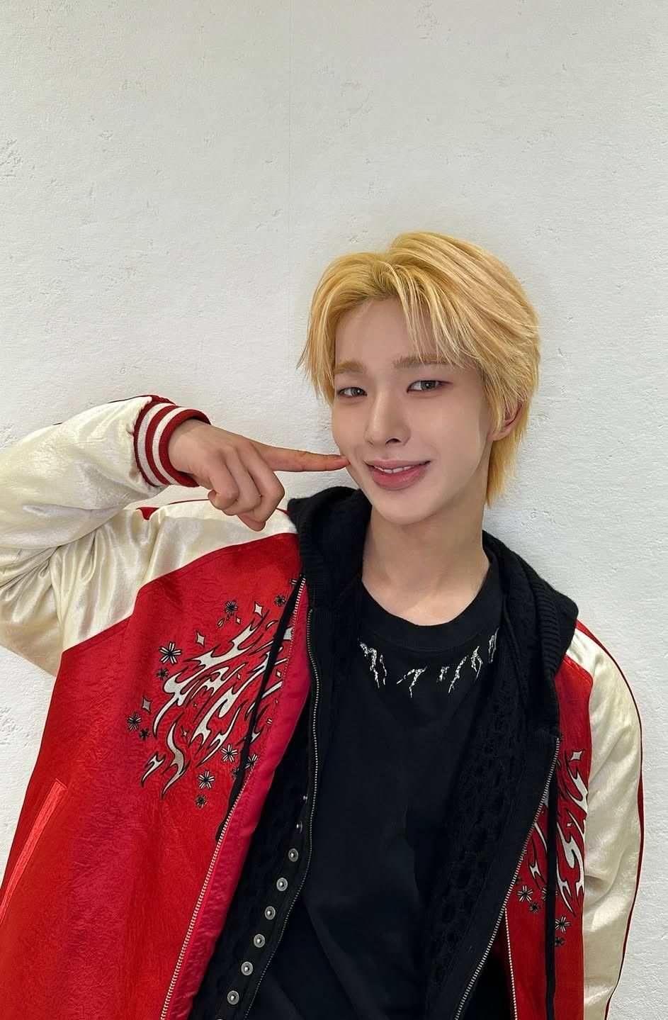 Tomoya (NEXZ)的幕后花絮