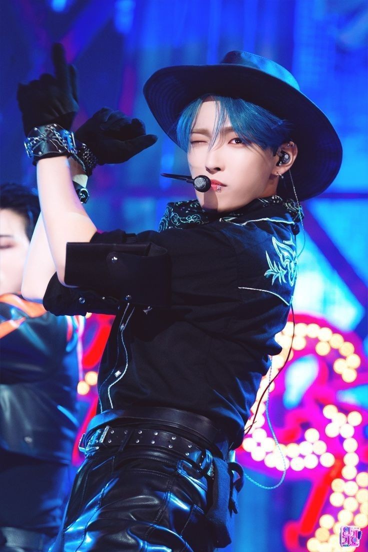 에이티즈 최근 활동샷