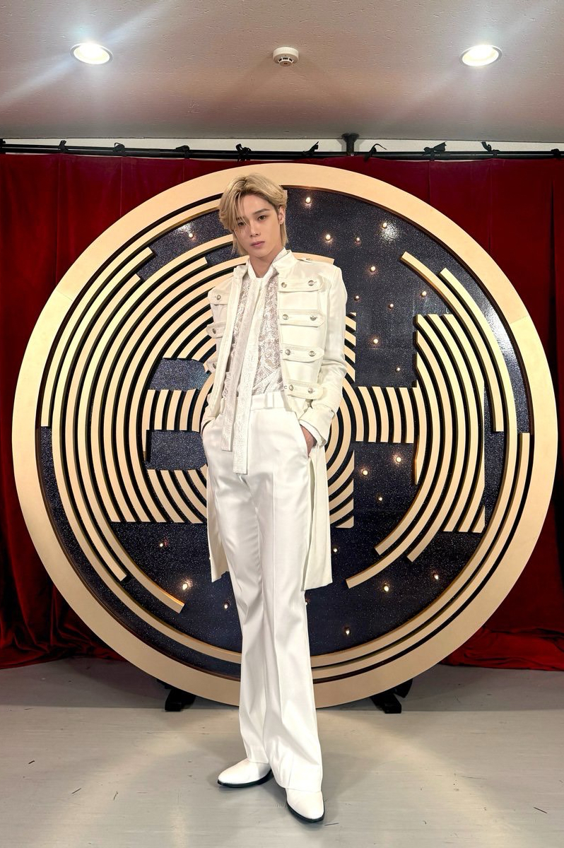 A moment captured by K (&TEAM)'s fan