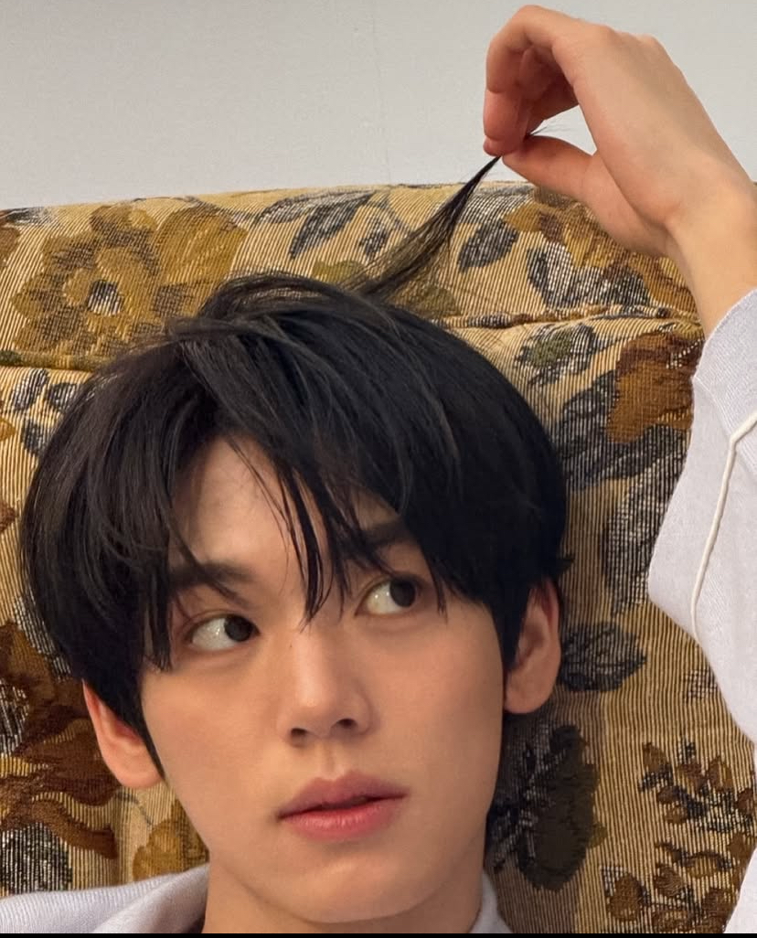 Latest photo of Han Yujin (ZEROBASEONE)