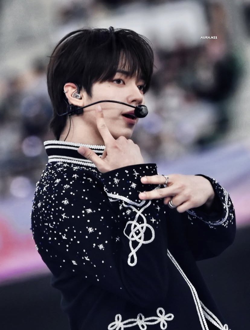 Latest photo of JL (AHOF)