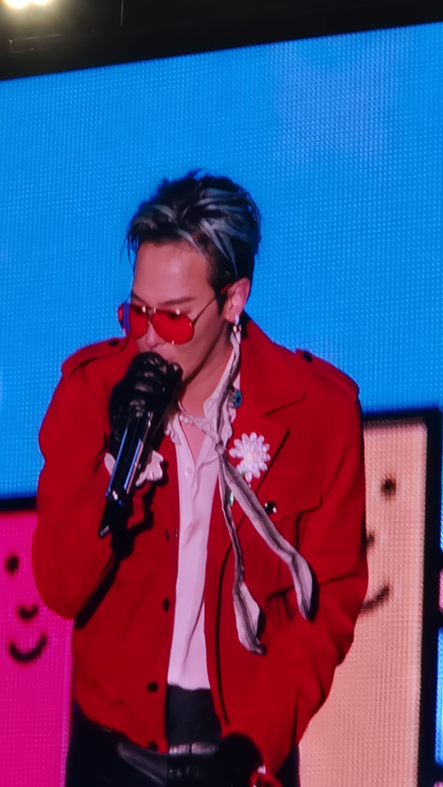 The most beloved wallpaper among G-DRAGON (BIGBANG)'s fans