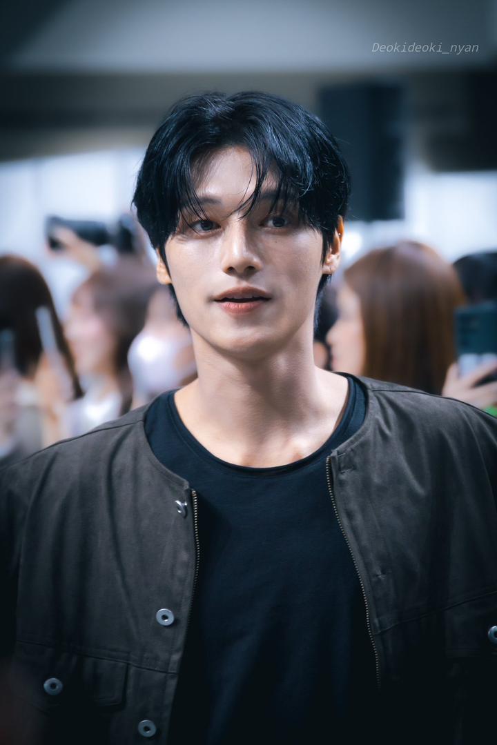 A moment captured by Wooyoung (ATEEZ)'s fan