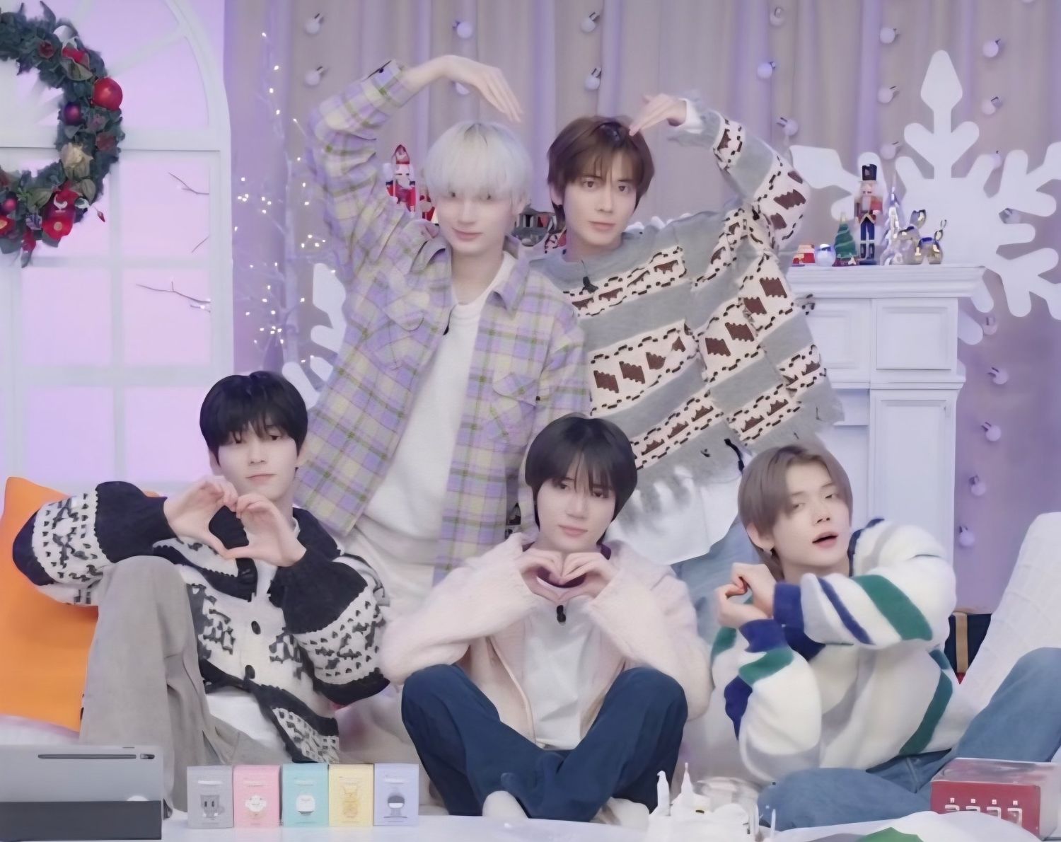 투모로우바이투게더 최근 활동샷